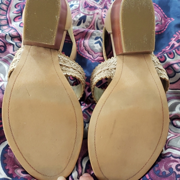 Tan strap sandals sz 6 block heel - Picture 2 of 4